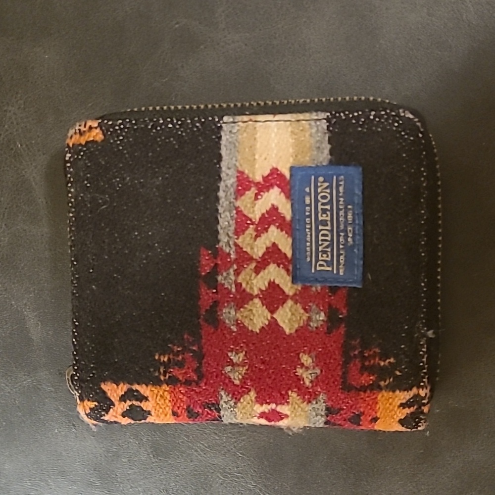 PENDELTON Wallet